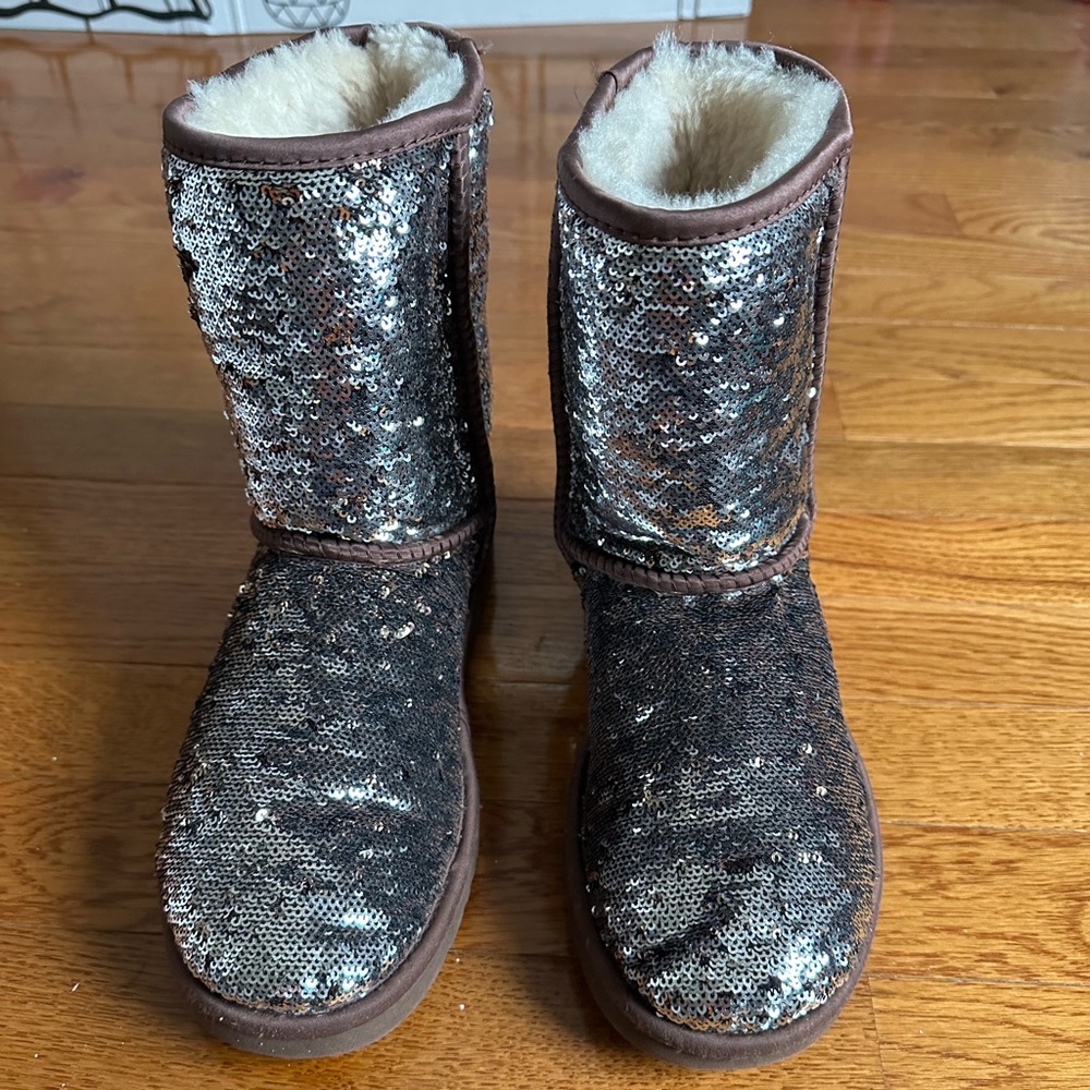 Ugg Shoes | Ugg Women's Classic Short Chunky Sequin Booties | Color: Brown/Silve